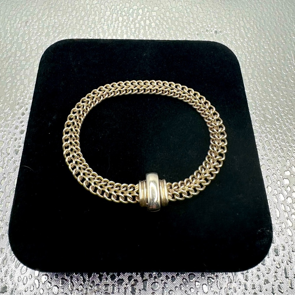 Lovely Sterling silver mesh bracelet with clasp over lock.